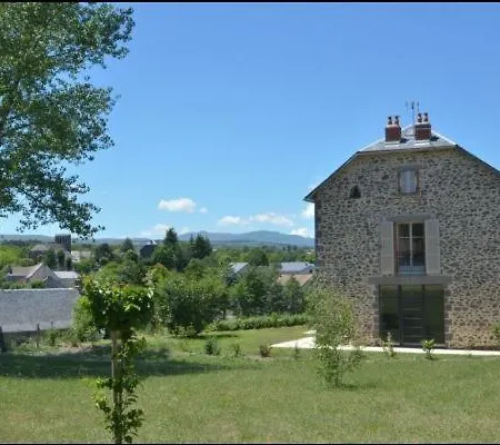 10 Pers Pmr Saint Flour 펜션 Ussel (Cantal)