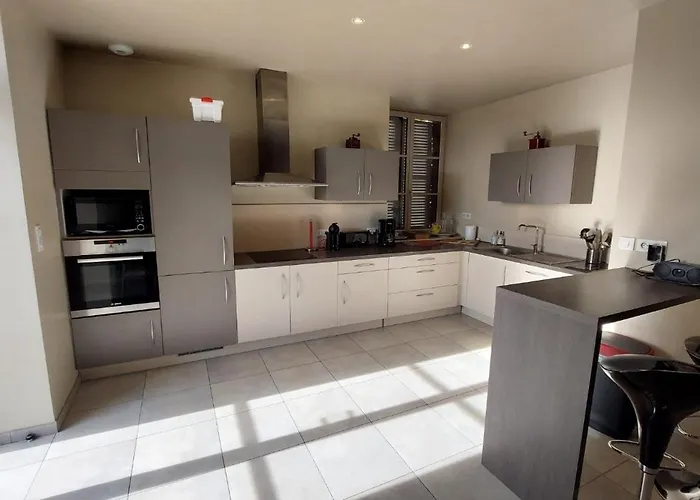 10 Pers Pmr Saint Flour Holiday home *