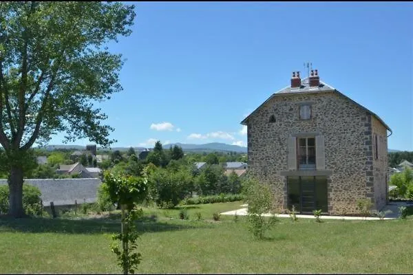 10 Pers Pmr Saint Flour Holiday home Ussel (Cantal)